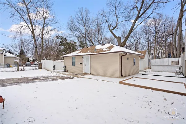 $259,900 | 268 North Gifford Street, Elgin, IL 60120