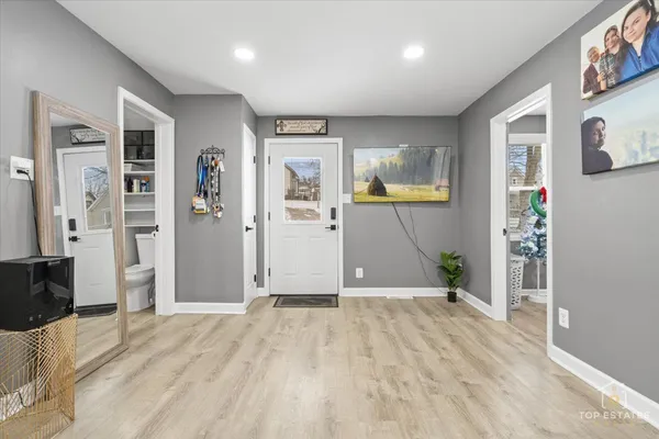 $259,900 | 268 North Gifford Street, Elgin, IL 60120