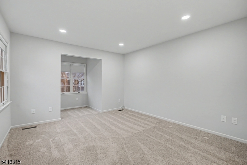 6 Exeter Road Bedminster, NJ 07921 - Photo 14 of 17