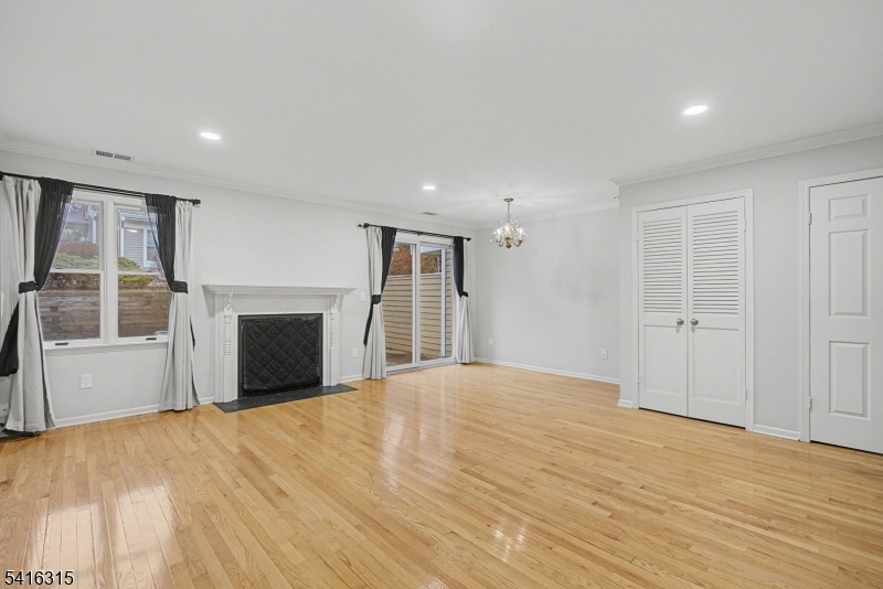 6 Exeter Road Bedminster, NJ 07921 - Photo 7 of 17