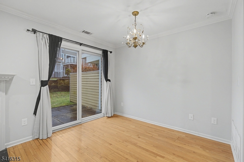 6 Exeter Road Bedminster, NJ 07921 - Photo 8 of 17