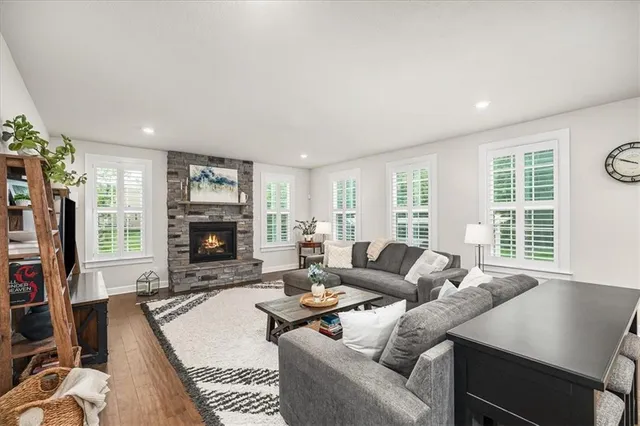 $5,600 | 1705 Stevensan Drive, Sewickley, PA 15143