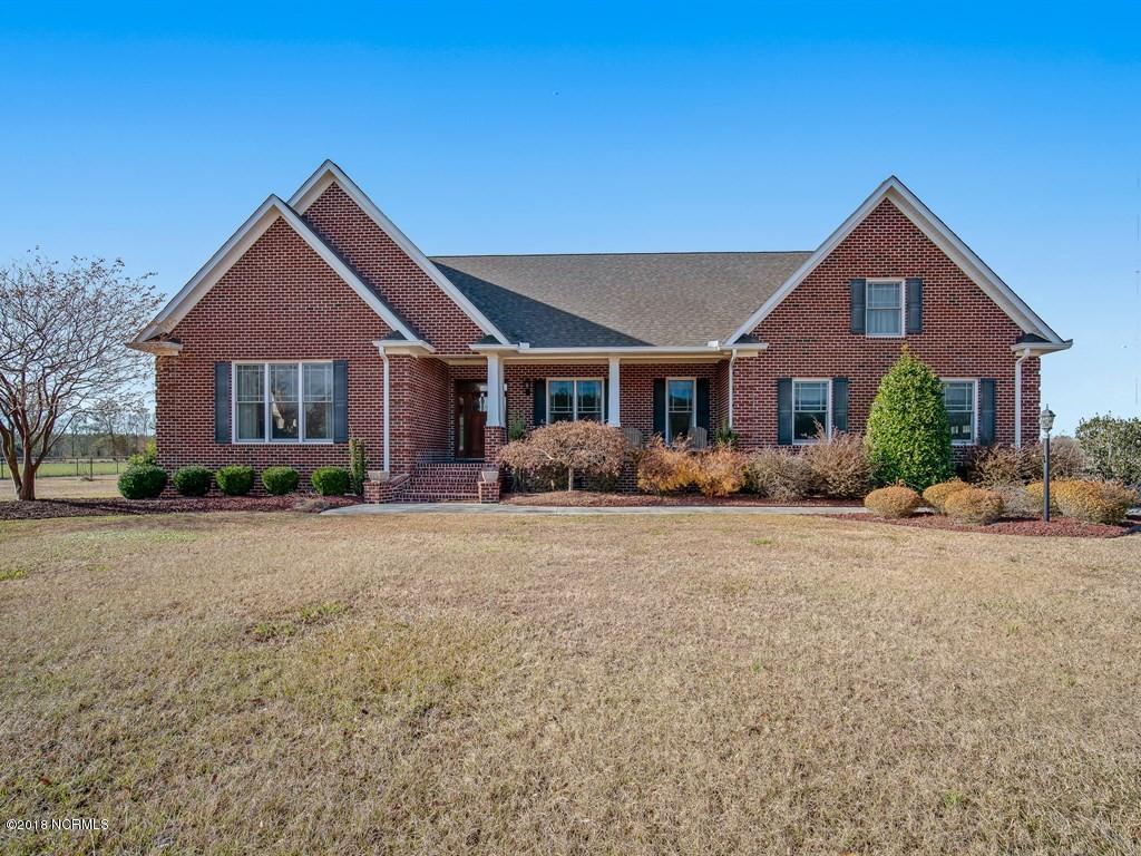 780 Prescott Road New Bern, NC 28560 - Photo 2 of 48 Beautiful Brick Exterior