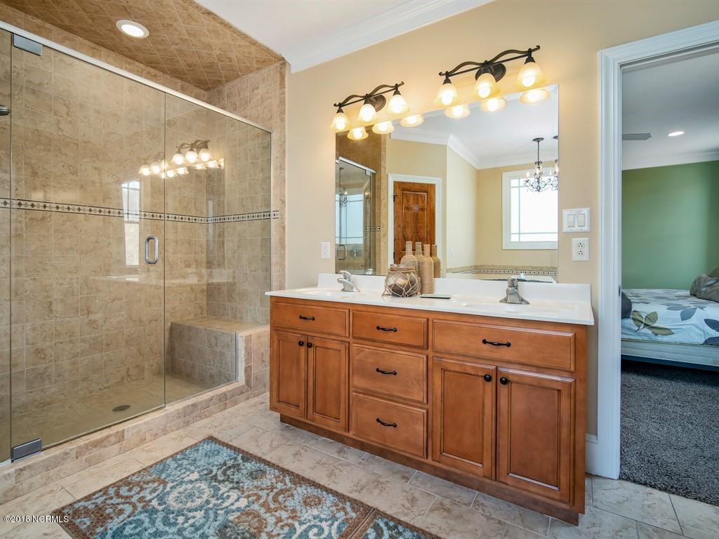 780 Prescott Road New Bern, NC 28560 - Photo 27 of 48 Double Vanity