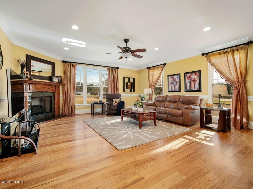780 Prescott Road New Bern, NC 28560 - Photo 9 of 48 Open Family Room