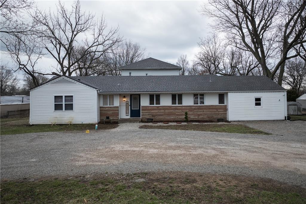 18 Southwest County Rd Bb Warrensburg, MO 64093 - Photo 1 of 49