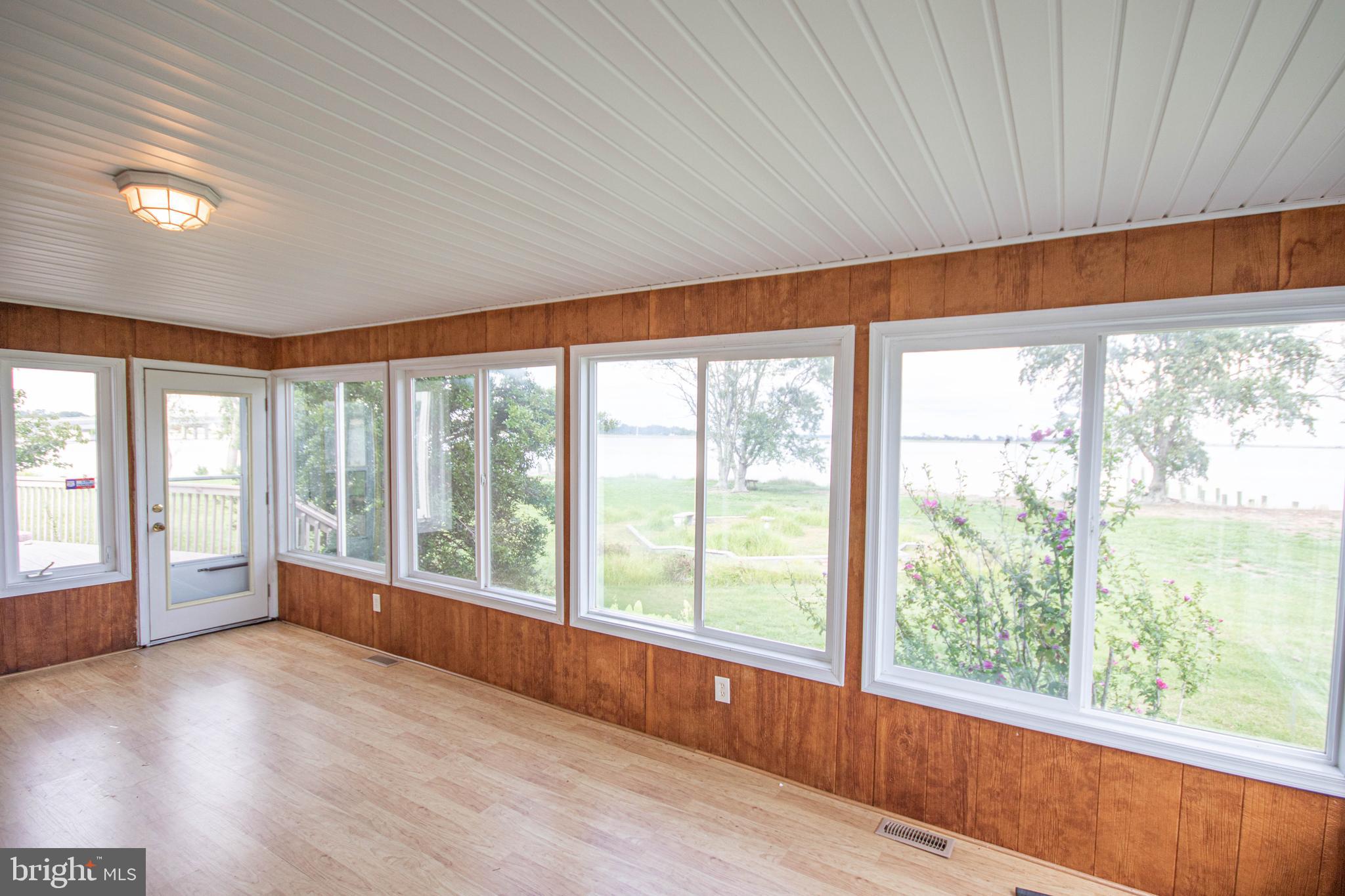 10241 Deal Island Road Deal Island, MD 21821 - Photo 27 of 74 Sun room