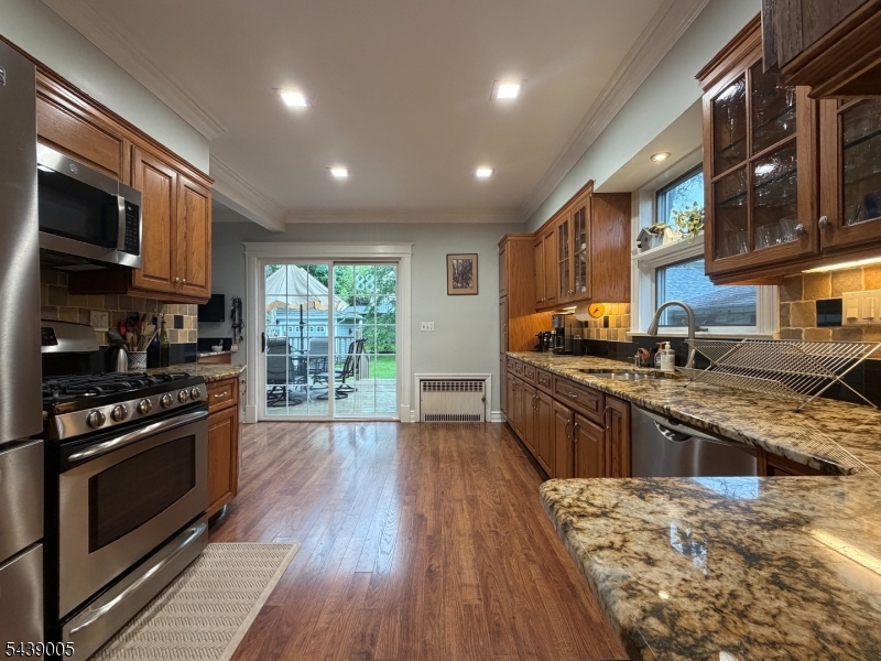 88 Edgemont Road Montclair, NJ 07043 - Photo 16 of 49