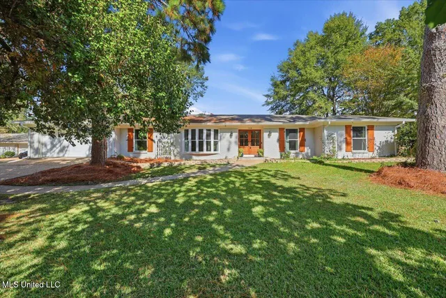 $299,000 | 144 Rollingwood Drive, Jackson, MS 39211