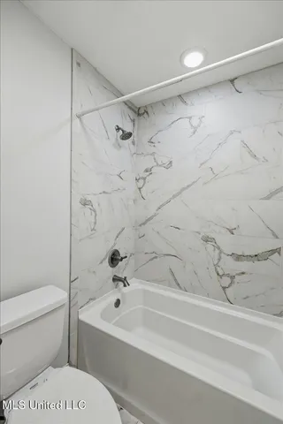 $299,000 | 144 Rollingwood Drive, Jackson, MS 39211