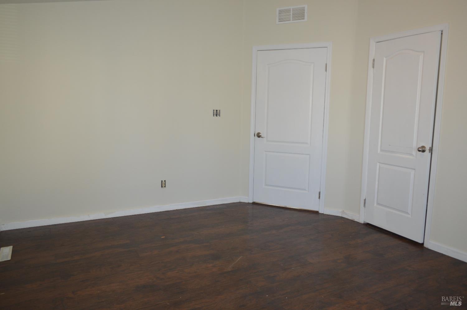 3900 North State Street, Unit 75 Ukiah, CA 95482 - Photo 9 of 22 a view of an empty room