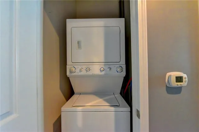 $1,795 | 44 Peachtree Place Northeast, Unit 828, Atlanta, GA 30309