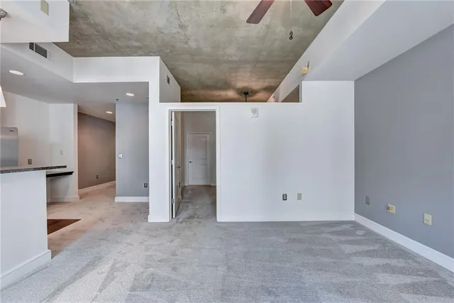 $1,795 | 44 Peachtree Place Northeast, Unit 828, Atlanta, GA 30309