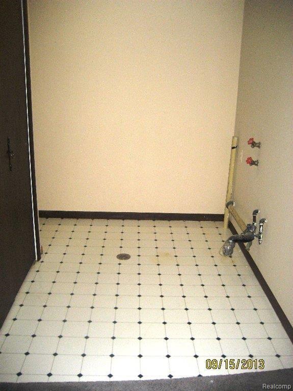1781 Withey Road Columbus, MI 48063 - Photo 8 of 29 IMG_9558.JPG