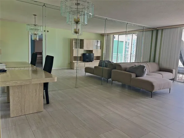 $1,900 | 1801 South Ocean Drive, Unit 934, Hallandale Beach, FL 33009