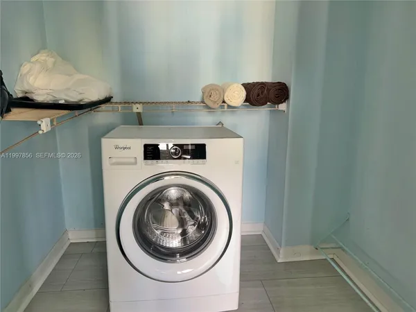 $1,900 | 1801 South Ocean Drive, Unit 934, Hallandale Beach, FL 33009