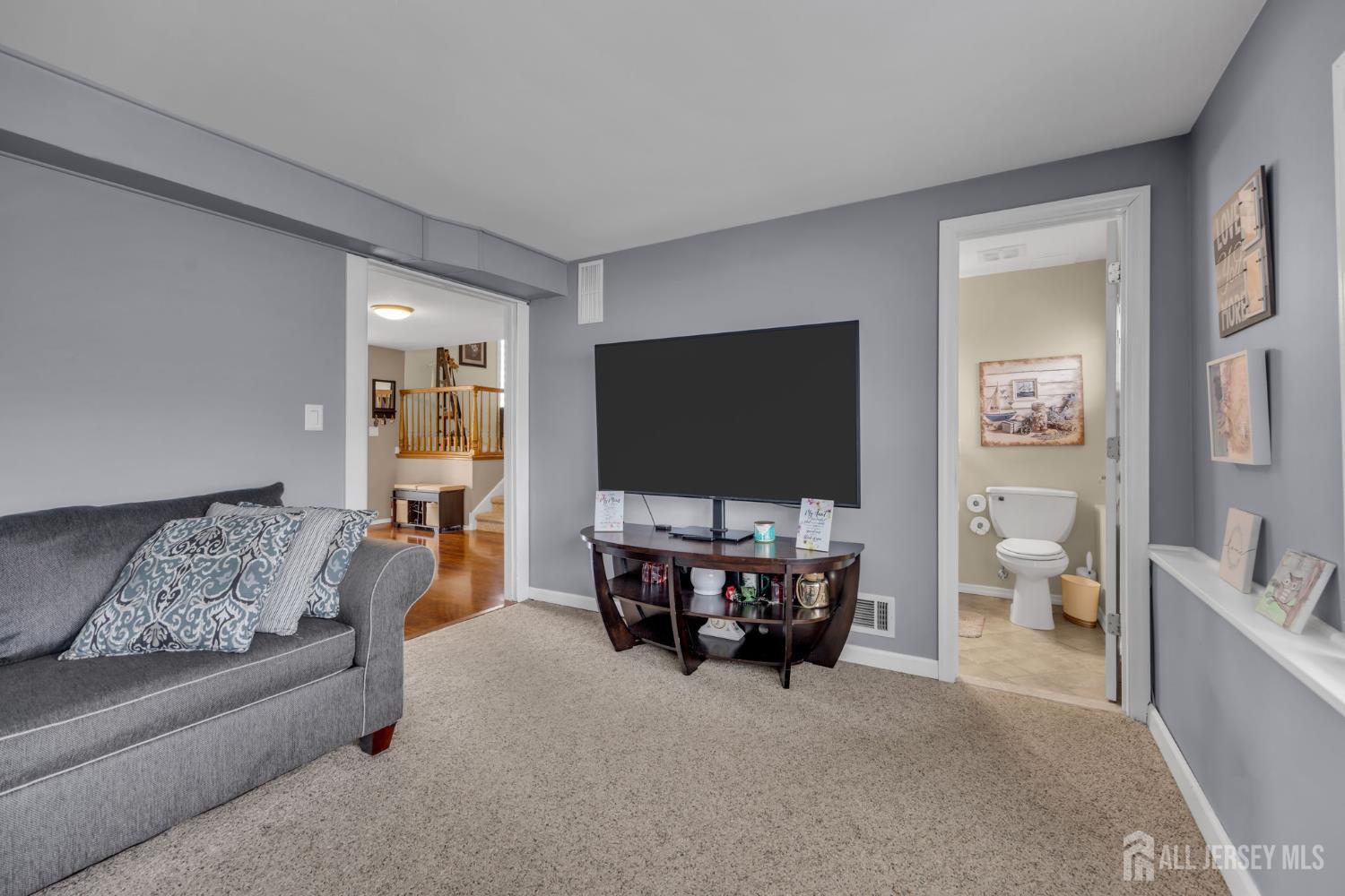 26 Exeter Street Old Bridge, NJ 08857 - Photo 16 of 32