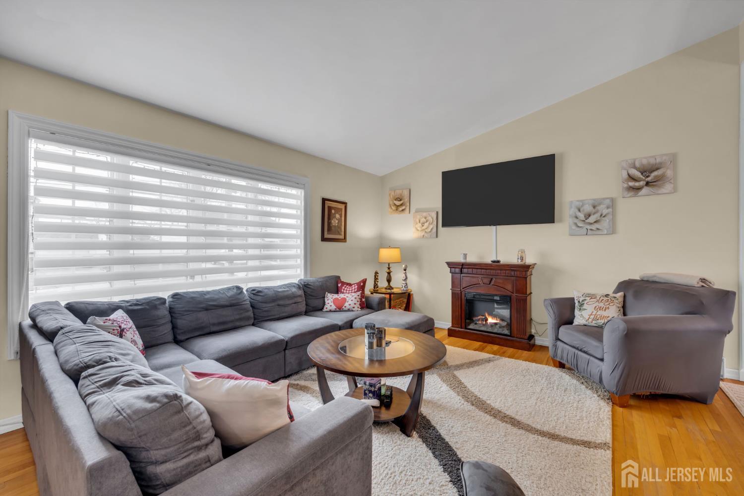 26 Exeter Street Old Bridge, NJ 08857 - Photo 7 of 32