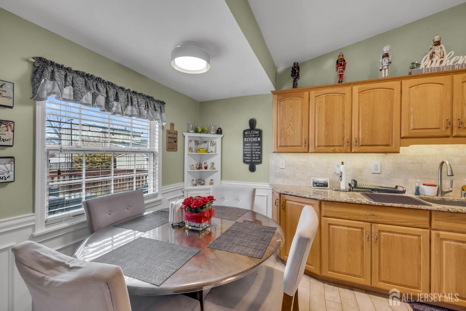 26 Exeter Street Old Bridge, NJ 08857 - Photo 10 of 32