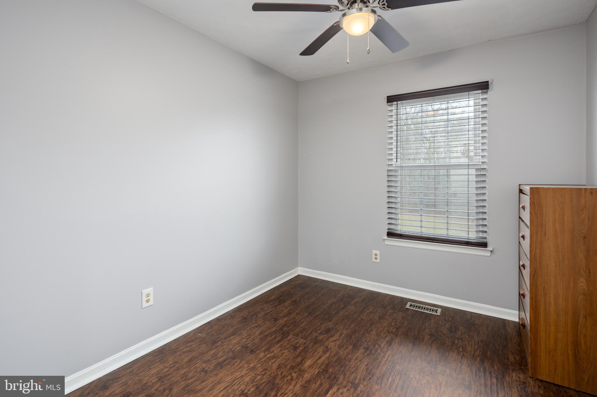 3904 Tidewood Road Baltimore, MD 21220 - Photo 27 of 41 bed 2