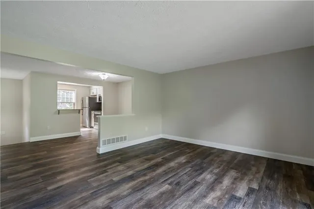 $1,750 | 313 Scott Lane, Venetia, PA 15367