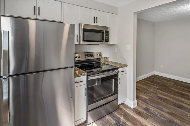 $1,750 | 313 Scott Lane, Venetia, PA 15367