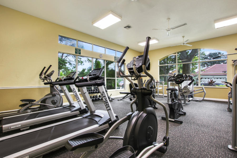 3081 Casa Rio Court Riviera Beach, FL 33418 - Photo 18 of 20 gym