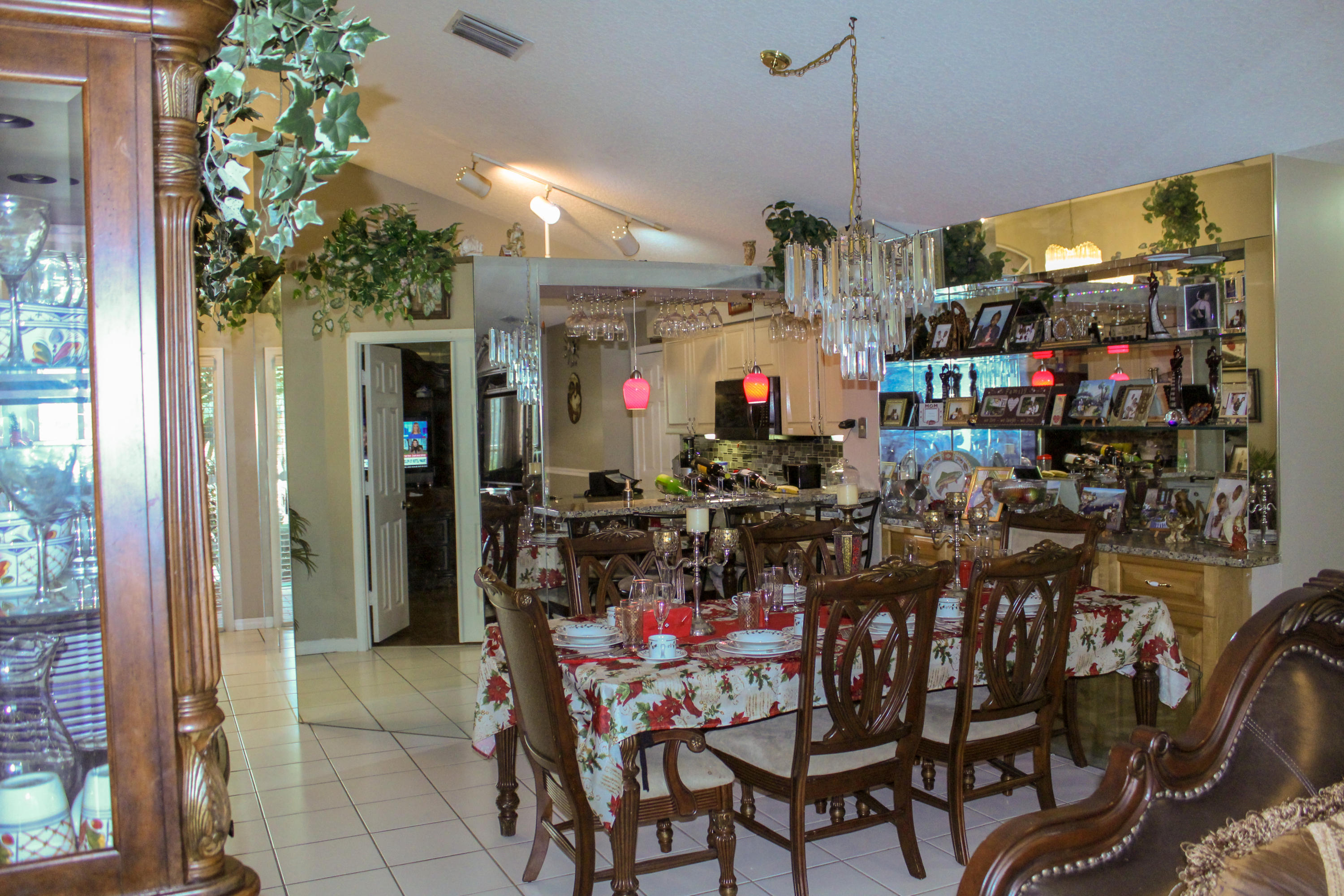 3081 Casa Rio Court Riviera Beach, FL 33418 - Photo 5 of 20 Dinning Room