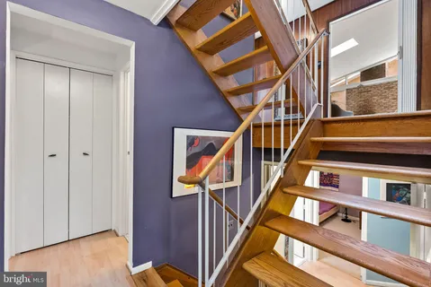 $1,540,000 | 8034 Park Overlook Drive, Bethesda, MD 20817