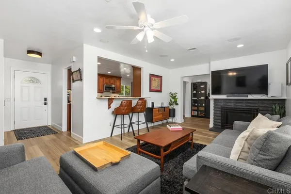 $1,199,000 | 3945 Shenandoah Drive, Oceanside, CA 92056