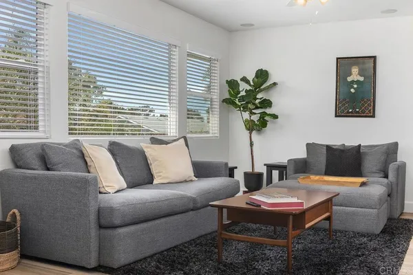 $1,199,000 | 3945 Shenandoah Drive, Oceanside, CA 92056