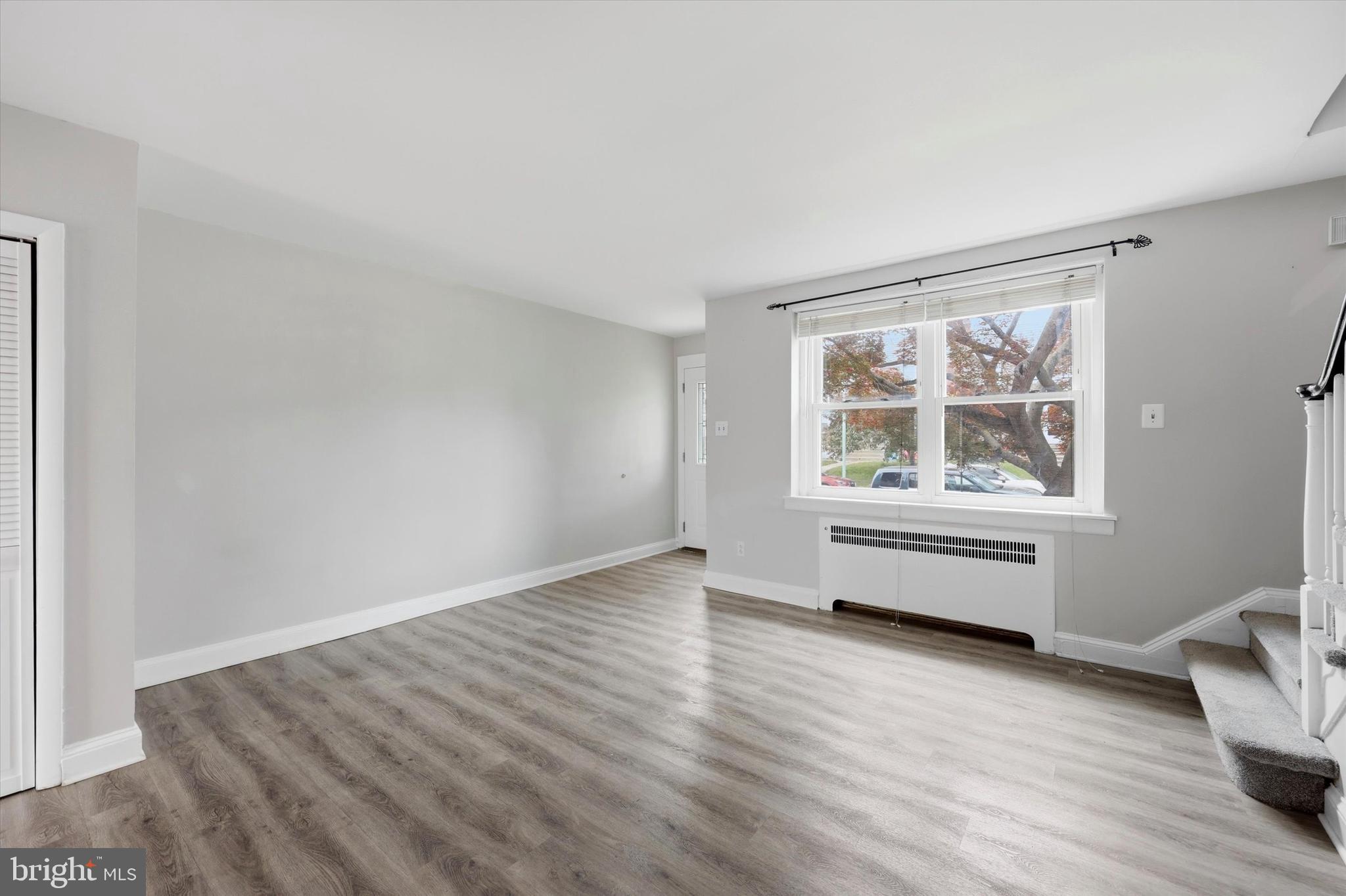 110 Academy Lane Upper Darby, PA 19082 - Photo 5 of 25