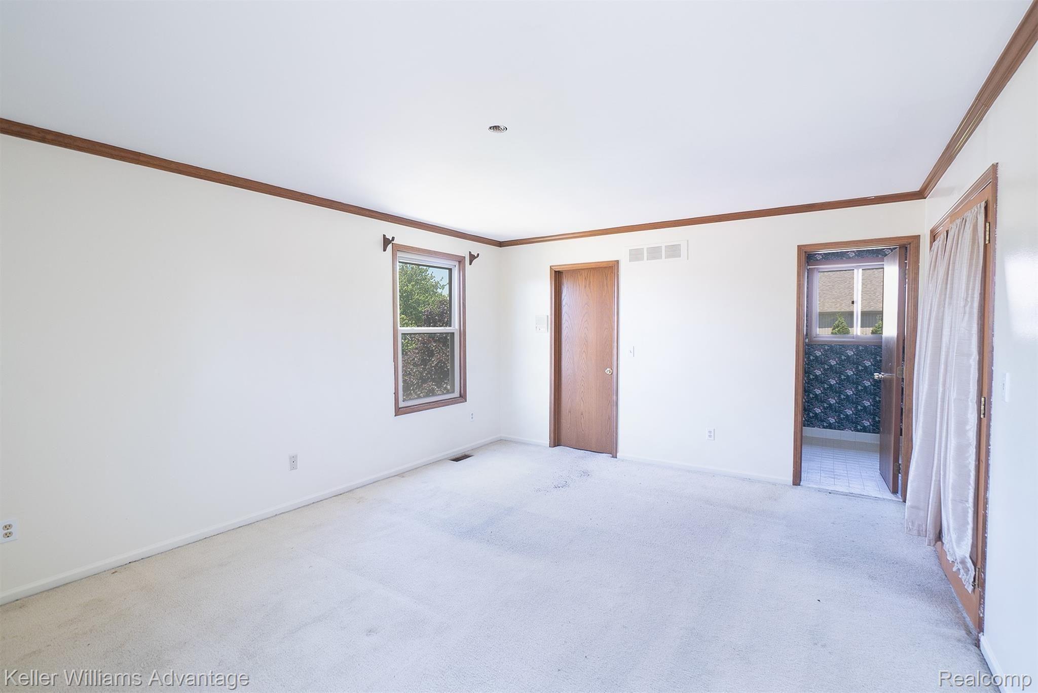 16349 Liberty Bell Road North Macomb, MI 48044 - Photo 14 of 33 LibertyBell_16349_masterbed a2.jpg