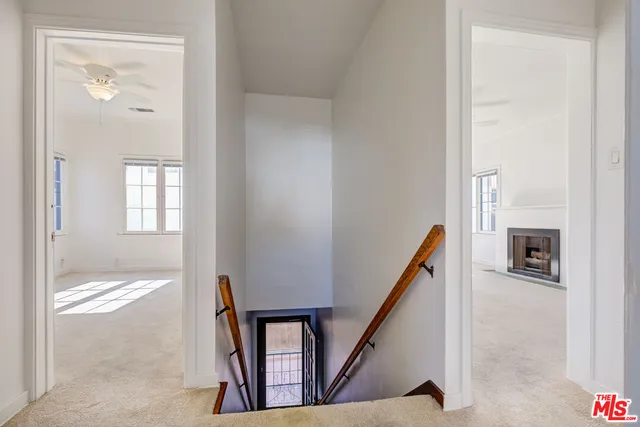 $2,695 | 1447 North Vista Street, Unit 1/2, Los Angeles, CA 90046