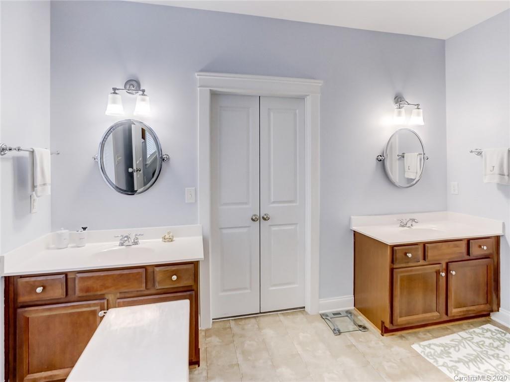 1128 Windsong Bay Lane Tega Cay, SC 29708 - Photo 33 of 48