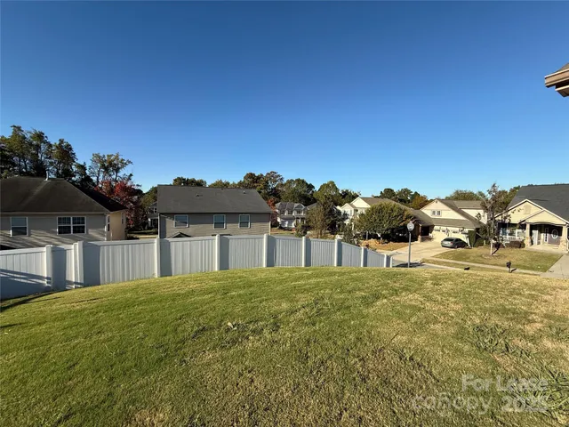 $2,400 | 109 Community Park Lane, Mooresville, NC 28117