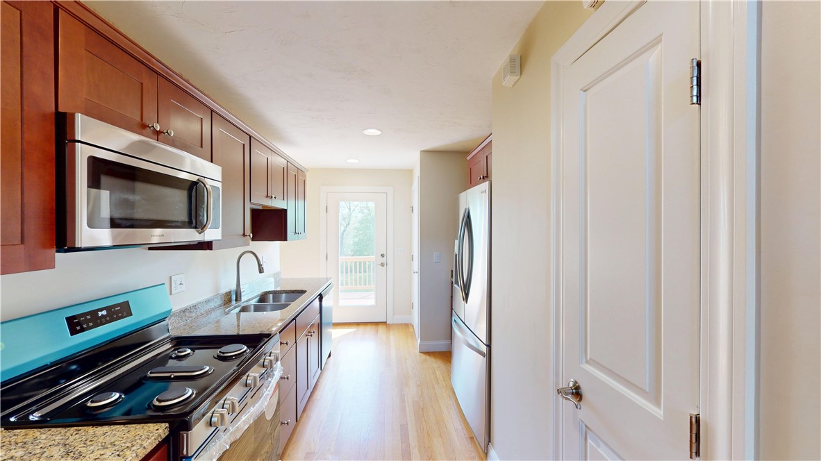 500 Mendon Road, Unit 53 Cumberland, RI 02864 - Photo 4 of 41