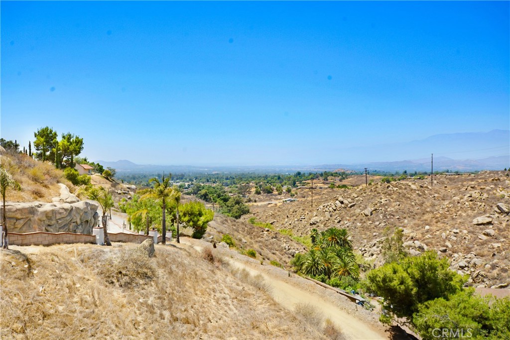 17295 Ridge Canyon Drive Riverside, CA 92506 - Photo 52 of 56