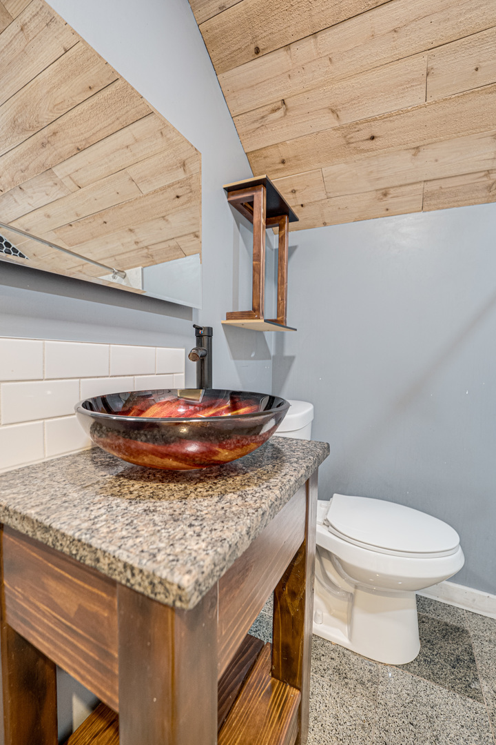 264 North Jackson Street, Unit 2 Elgin, IL 60123 - Photo 13 of 19