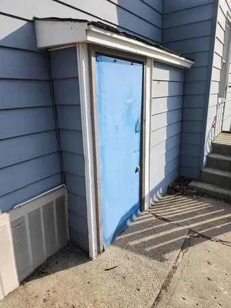 $1,600 | 264 North Jackson Street, Unit 2, Elgin, IL 60123