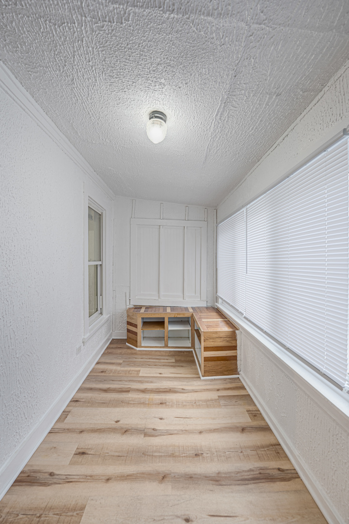 264 North Jackson Street, Unit 2 Elgin, IL 60123 - Photo 4 of 19