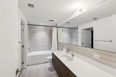 $560,000 | 301 Altara Avenue, Unit 620, Coral Gables, FL 33146