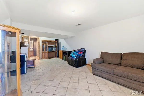$274,999 | 7 Bridle Spur Court, Wright City, MO 63390