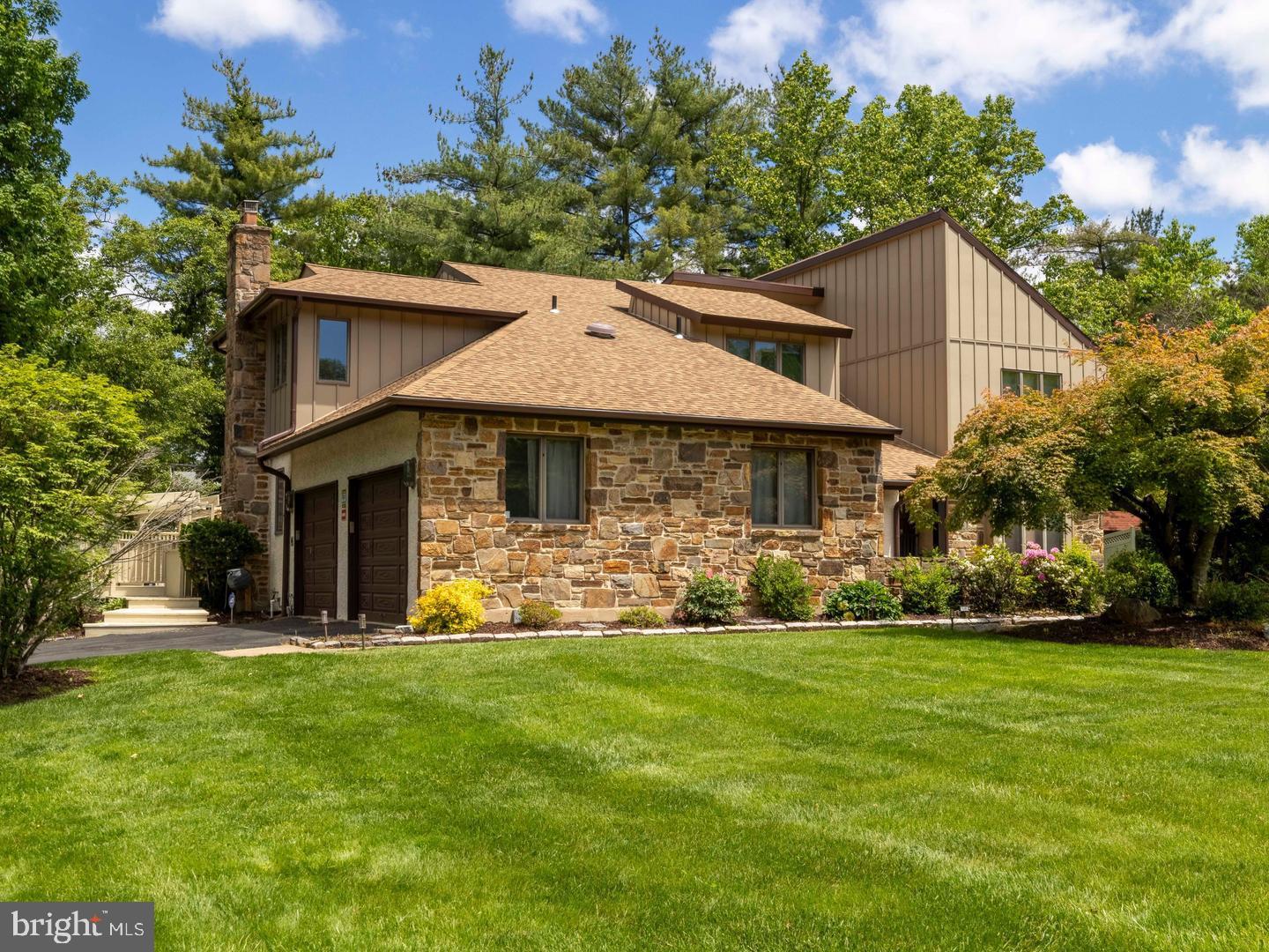 1983 Melmar Road Huntingdon Valley, PA 19006 - Photo 43 of 49 Side Exterior