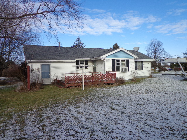 2013 Tin Cup Road Mahomet, IL 61853 - Photo 3 of 21 Gallery Image 3