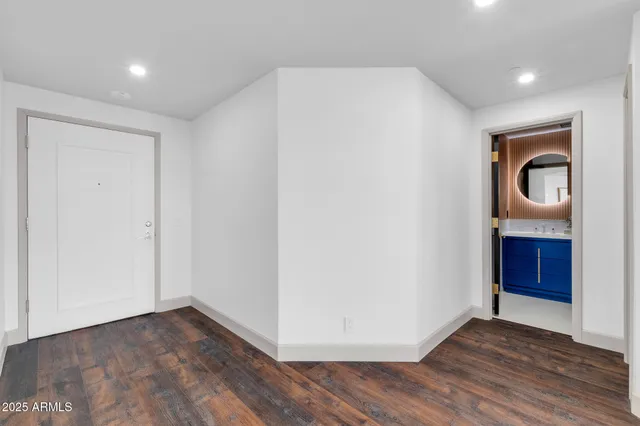 $1,250,000 | 1040 East Osborn Road, Unit 1004, Phoenix, AZ 85014