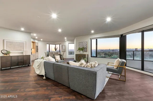 $1,250,000 | 1040 East Osborn Road, Unit 1004, Phoenix, AZ 85014