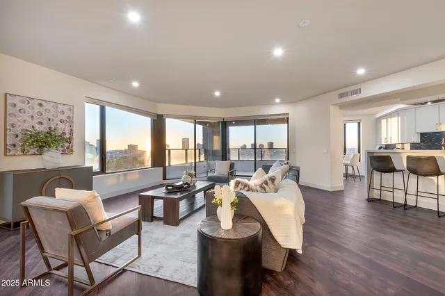 $1,250,000 | 1040 East Osborn Road, Unit 1004, Phoenix, AZ 85014