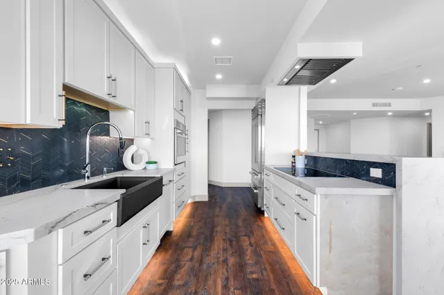 $1,250,000 | 1040 East Osborn Road, Unit 1004, Phoenix, AZ 85014