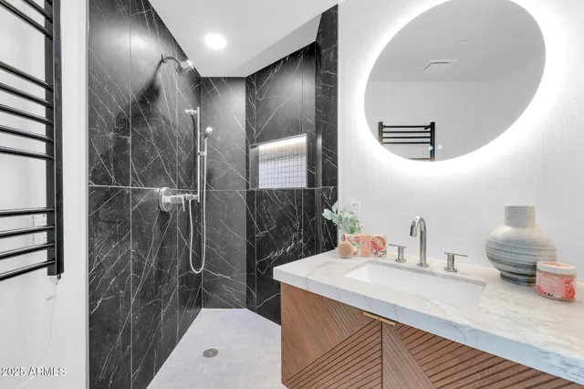 $1,250,000 | 1040 East Osborn Road, Unit 1004, Phoenix, AZ 85014